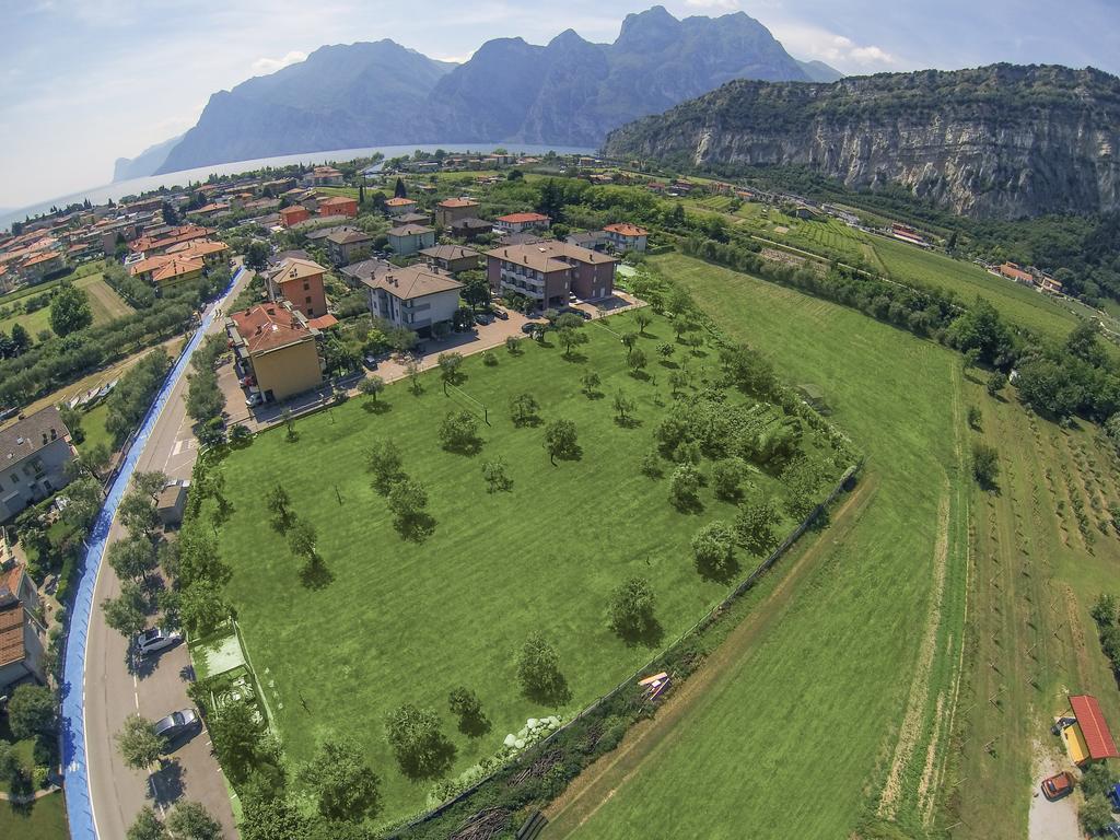 Park Hotel Eden Torbole Sul Garda Kültér fotó