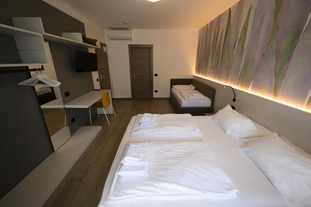 Park Hotel Eden Torbole Sul Garda Kültér fotó