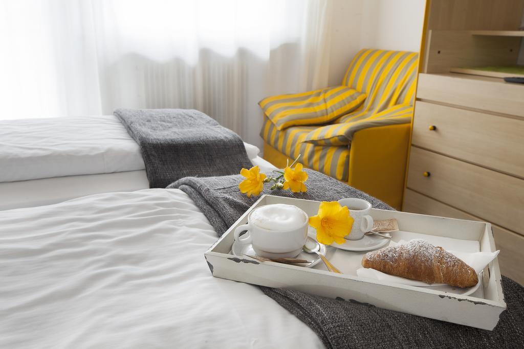 Park Hotel Eden Torbole Sul Garda Kültér fotó