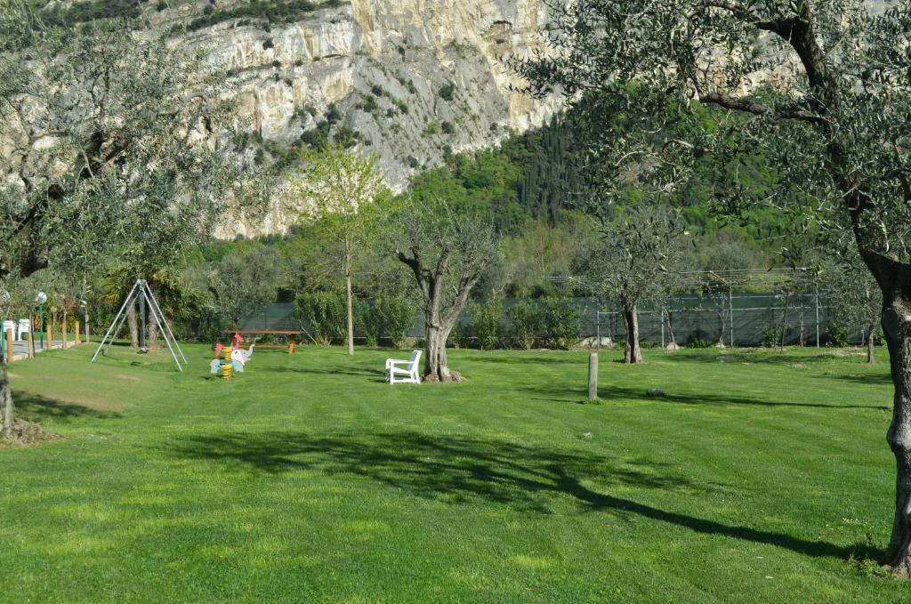 Park Hotel Eden Torbole Sul Garda Kültér fotó