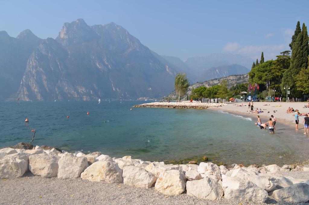 Park Hotel Eden Torbole Sul Garda Kültér fotó