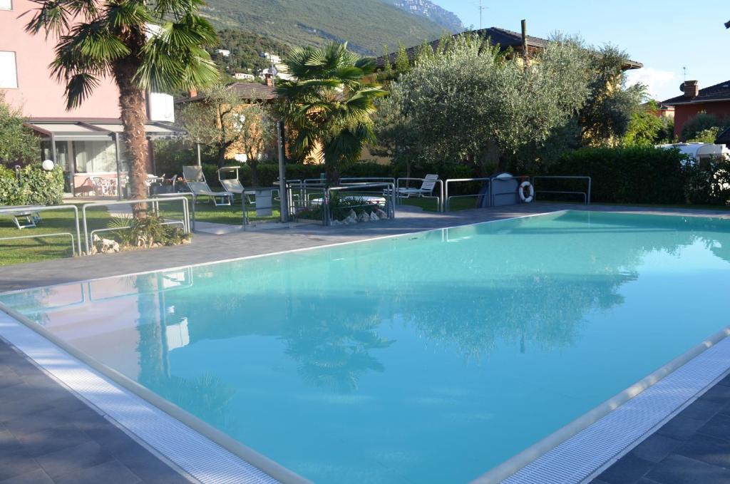 Park Hotel Eden Torbole Sul Garda Kültér fotó