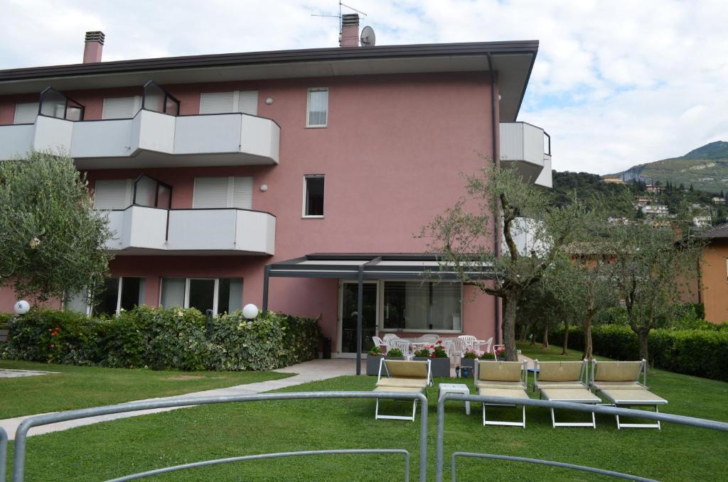 Park Hotel Eden Torbole Sul Garda Kültér fotó