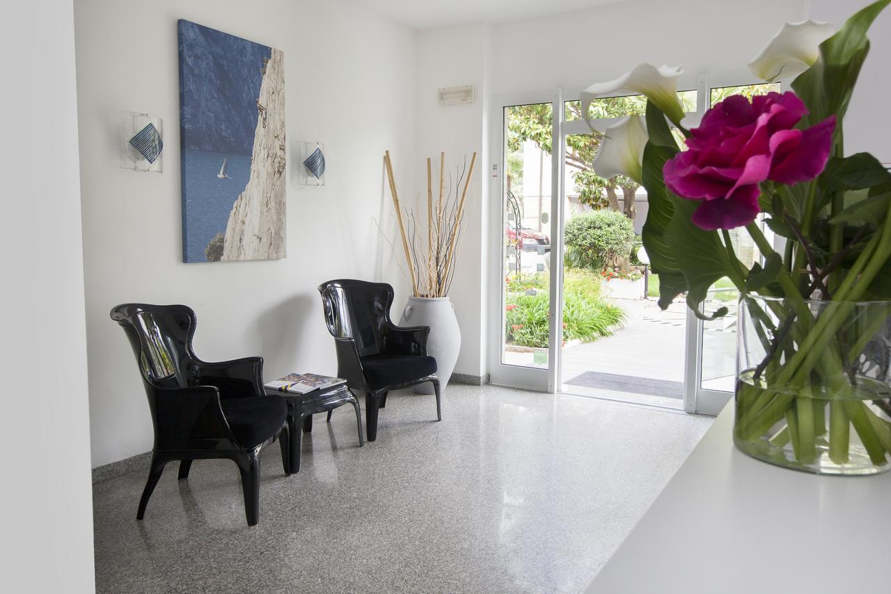 Park Hotel Eden Torbole Sul Garda Kültér fotó